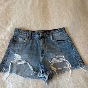 Distressed high waist shorts